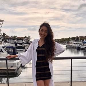 Meet your Posher, Isabel